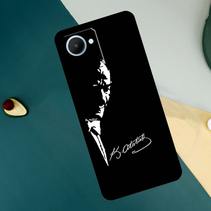 Mustafa Kemal Ataturk For Real - Realme C67 recension och pris